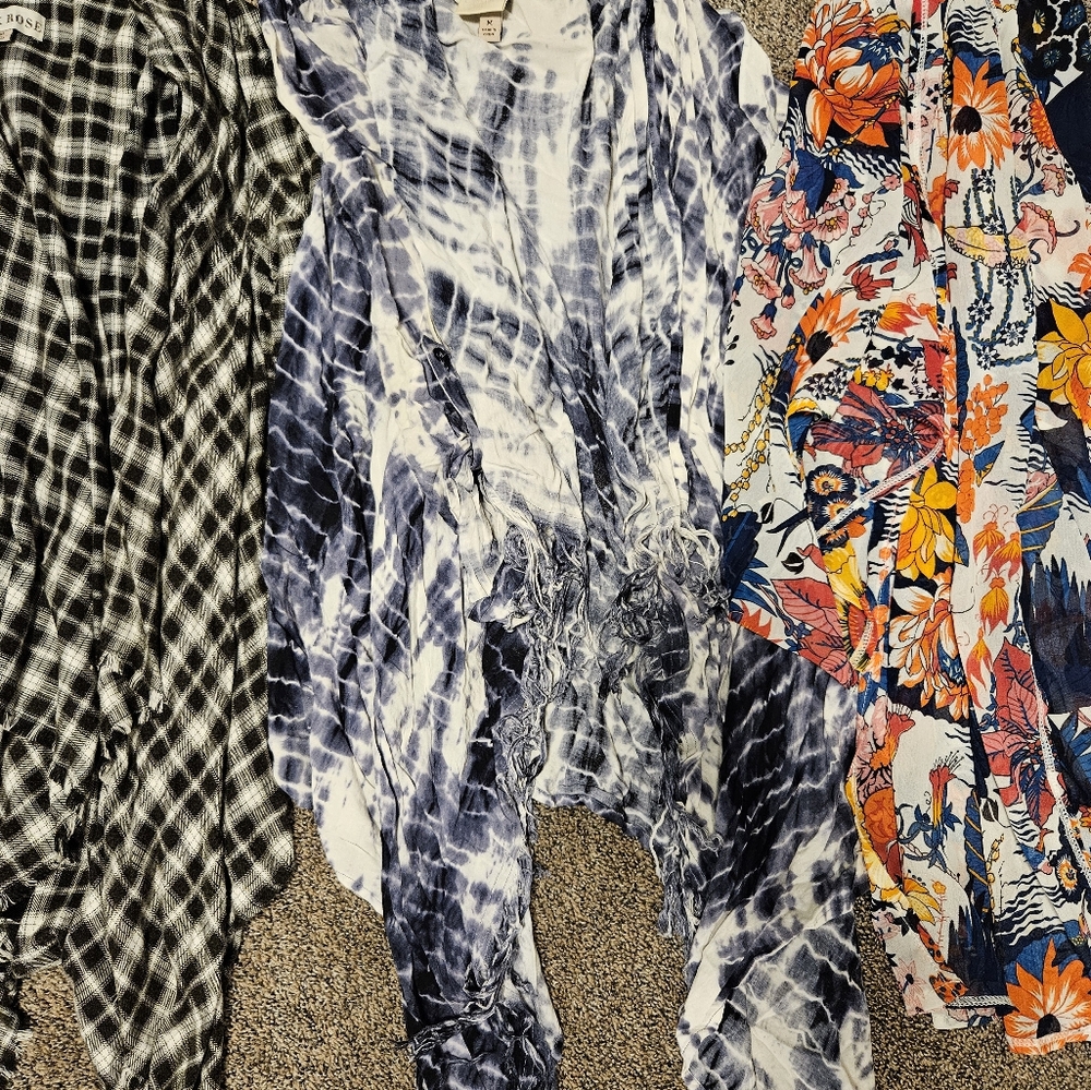 All Ladies Medium Lot: 3 Knox Rose cardigans/shrugs, 1 kimono. Comfy! - Picture 4 of 5